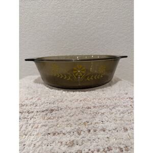 1.5 Quart Vintage Glasbake Yellow Daisies Amber Glass Casserole Dish